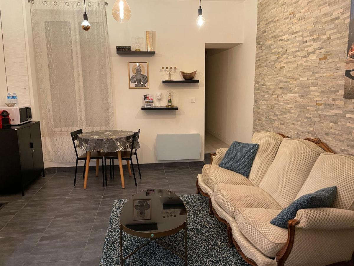Champagne Therapie: Appartement Cosy Chic, Еперне Екстериор снимка